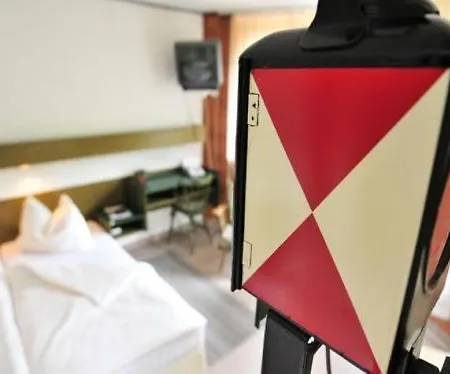 Hotel B-hotel 3*